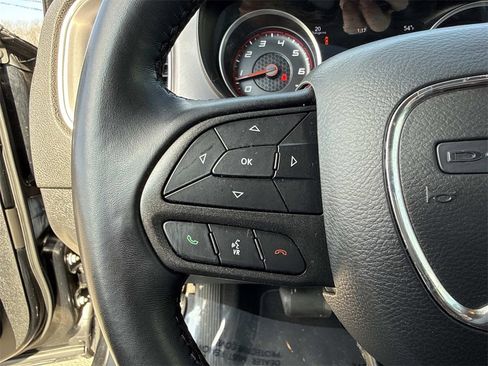 Used 2022 Dodge Charger SXT w/ Driver Convenience Group image 14