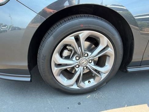 Used 2024 Honda Accord EX image 10