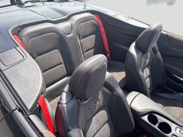 Used 2018 Chevrolet Camaro ZL1 RWD image 32