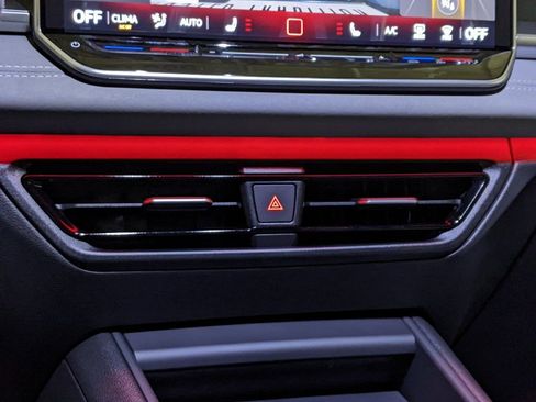 New 2026 Volkswagen Tiguan SE R-Line FWD image 18