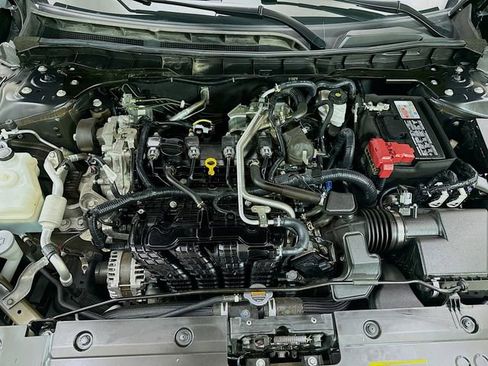 Used 2024 Nissan Altima 2.5 SV image 27