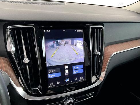 Used 2019 Volvo S60 T5 Momentum w/ Multimedia Package image 30