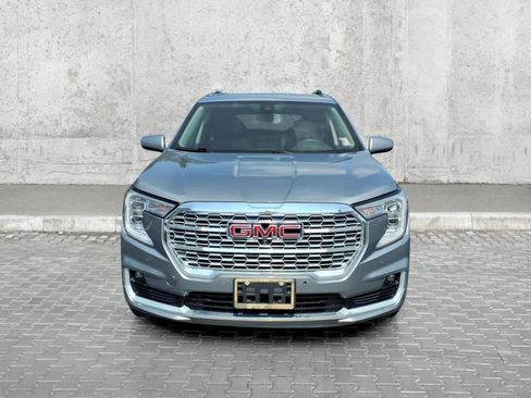 Used 2023 GMC Terrain Denali AWD/4WD image 3
