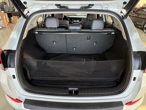 Used 2017 Hyundai Tucson Limited w/ Limited Ultimate Package 03 image 9