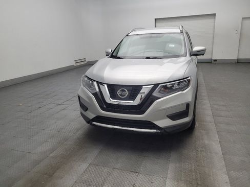 Used 2017 Nissan Rogue SV w/ SV Premium Package FWD image 15