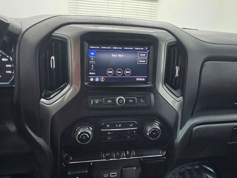 Used 2021 Chevrolet Silverado 1500 W/T w/ WT Value Package AWD/4WD image 24