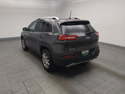 Used 2018 Jeep Cherokee Limited AWD/4WD image 5