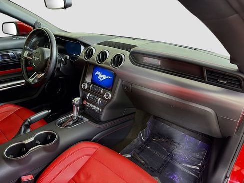 Used 2019 Ford Mustang GT Premium w/ Equipment Group 401A RWD image 28