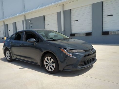 Used 2026 Toyota Corolla LE FWD image 3