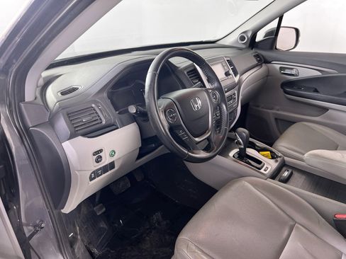 Used 2017 Honda Ridgeline RTL image 9