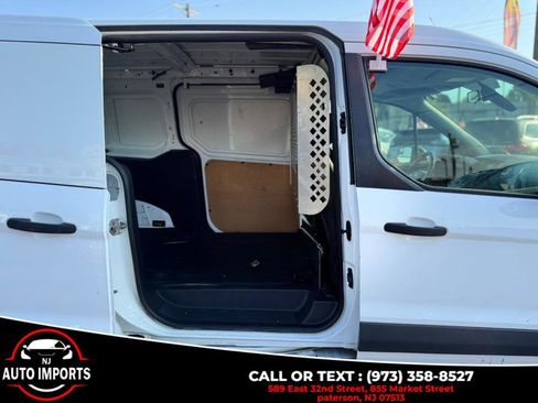 Used 2014 Ford Transit Connect XLT image 20