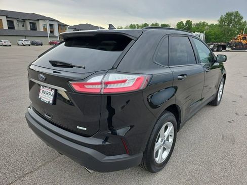 Used 2020 Ford Edge SE w/ Cargo Accessory Package FWD image 13