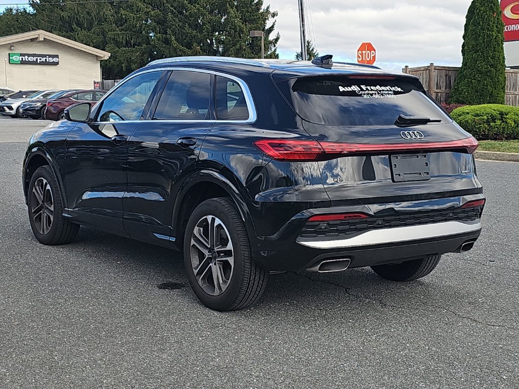 Certified 2025 Audi Q5 Premium w/ Convenience Package AWD/4WD image 15
