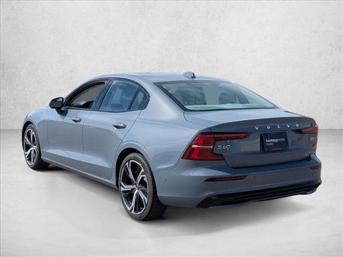 Used 2024 Volvo S60 B5 Plus image 7