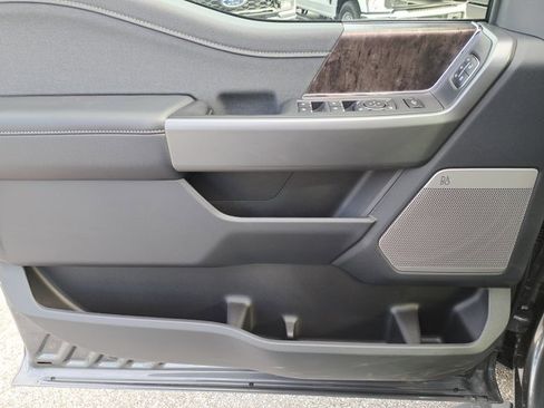 New 2026 Ford F250 Lariat w/ Black Appearance Package image 22