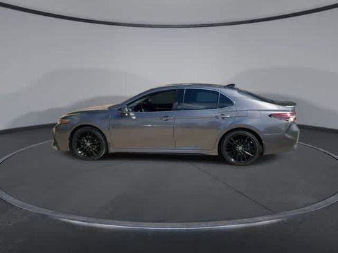 Used 2023 Toyota Camry XSE image 5