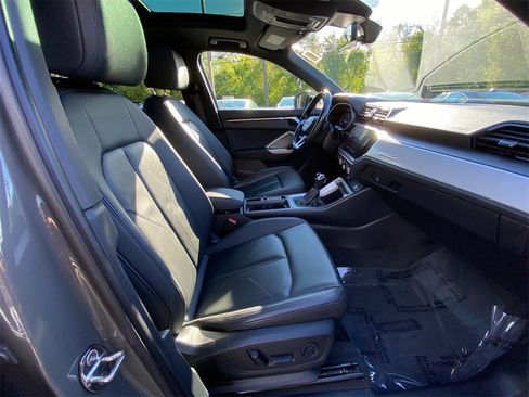 Used 2021 Audi Q3 2.0T Premium w/ Convenience Package image 10