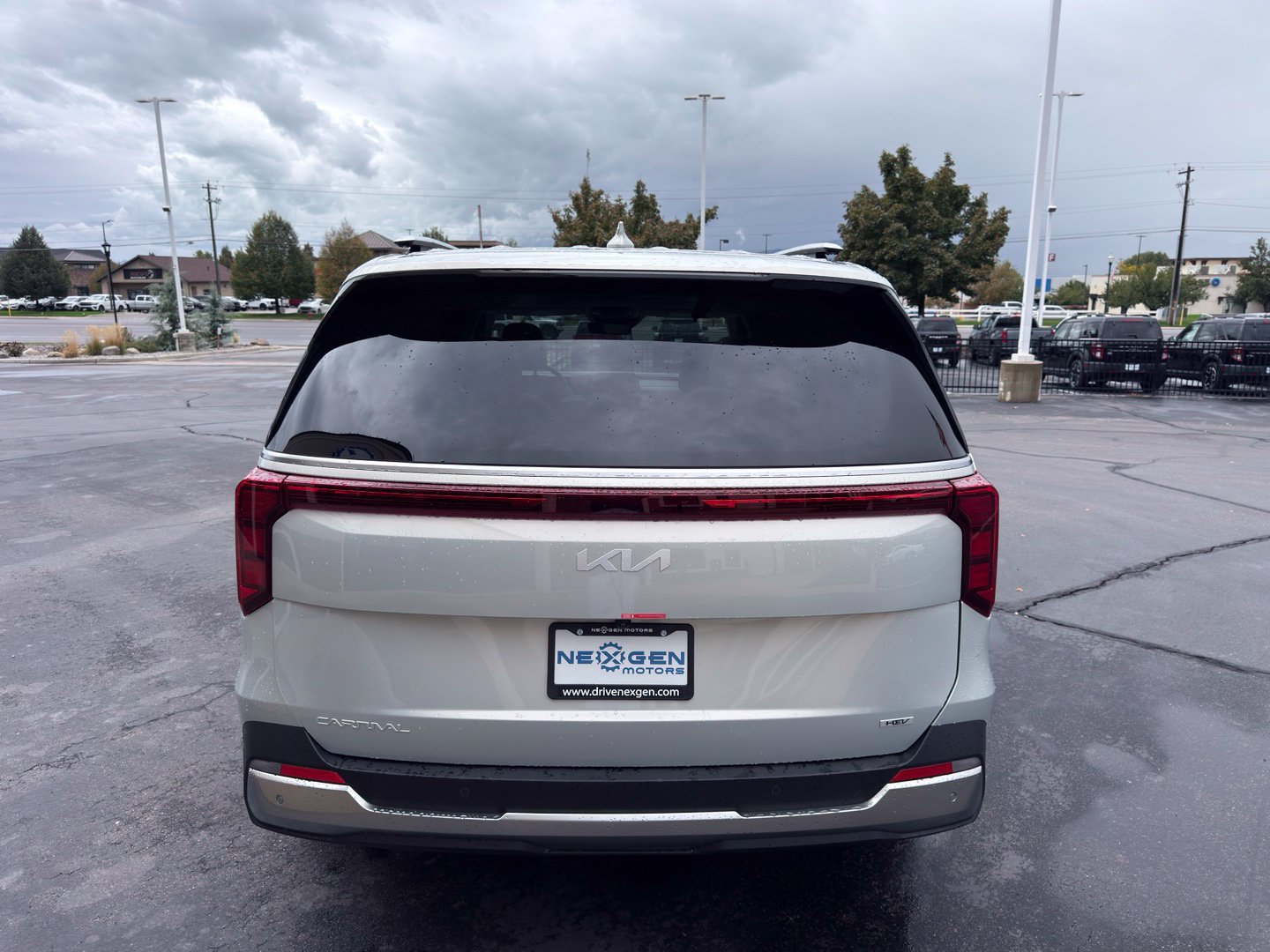Used 2026 Kia Carnival SX FWD image 38