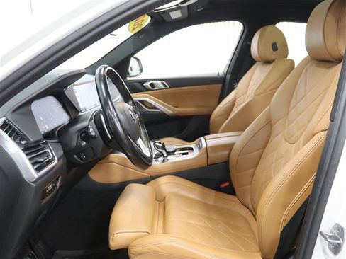 Used 2023 BMW X6 xDrive40i w/ Premium Package image 10