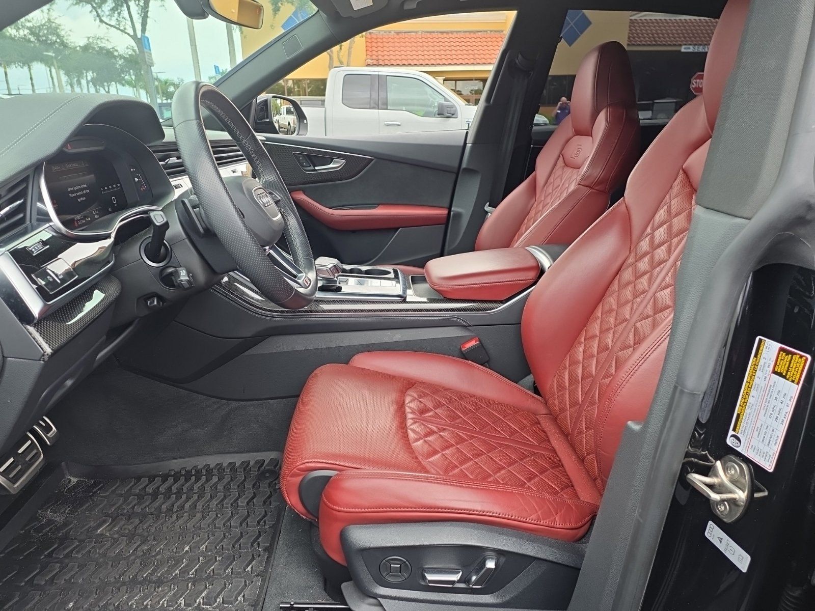 Used 2023 Audi SQ8 Premium Plus AWD/4WD image 3