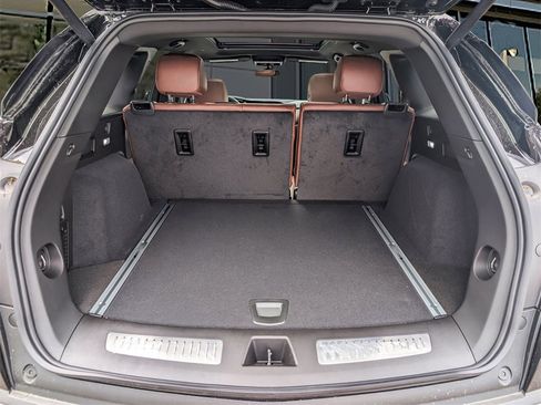 New 2025 Cadillac XT5 Premium Luxury image 18