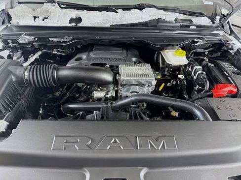 New 2026 RAM 1500 4x4 Crew Cab image 29