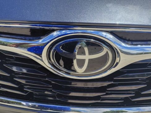 Used 2022 Toyota Highlander Limited AWD/4WD image 34