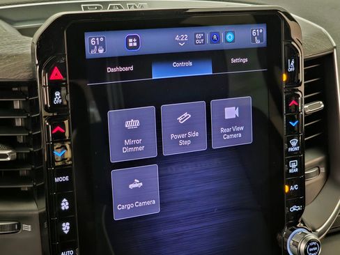New 2026 RAM 2500 Laramie AWD/4WD image 11