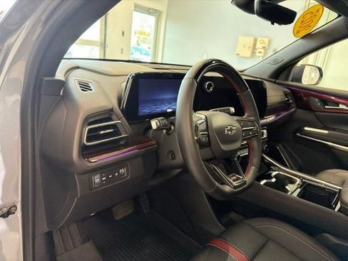 Used 2025 Chevrolet Traverse RS w/ LPO, Floor Liner Package AWD/4WD image 25