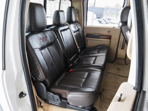 Used 2015 Ford F250 King Ranch w/ FX4 Off-Road Package AWD/4WD image 38