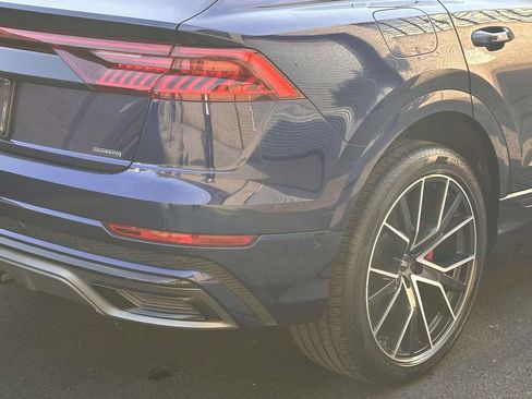 Used 2021 Audi Q8 Prestige AWD/4WD image 11