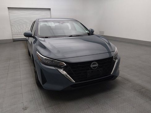 Used 2024 Nissan Sentra SV FWD image 14
