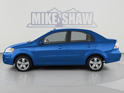 Used 2009 Chevrolet Aveo LT w/ Power and Convenience Package FWD image 6