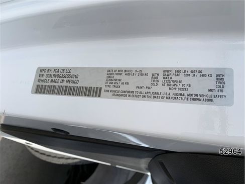 Used 2025 RAM ProMaster 2500 w/ Safety Group FWD image 18