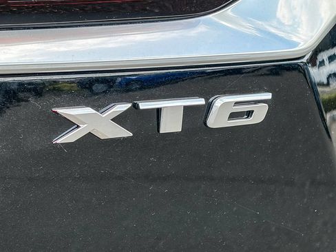 Certified 2025 Cadillac XT6 Luxury FWD image 4
