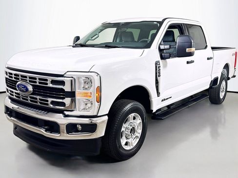 Used 2025 Ford F250 XLT AWD/4WD image 1