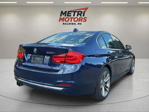 Used 2017 BMW 330i xDrive Sedan image 5