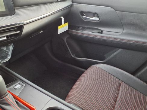 New 2025 Nissan Kicks SR w/ Illumination Package image 23