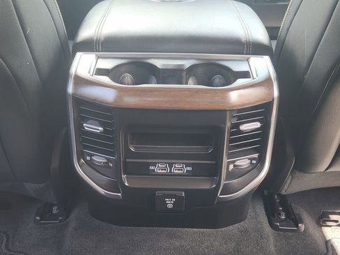 Used 2022 RAM 1500 Laramie RWD image 21