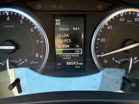 Used 2018 Toyota Highlander XLE FWD image 10
