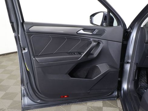 Certified 2023 Volkswagen Tiguan SE image 23