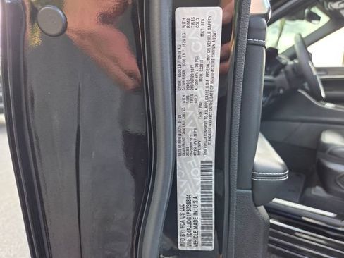 Used 2023 Jeep Grand Cherokee L Overland RWD image 20