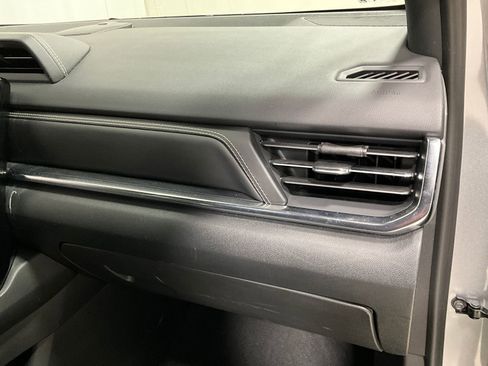 Used 2025 GMC Terrain Elevation AWD/4WD image 16