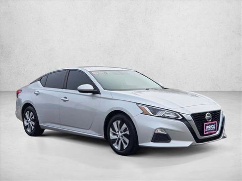 Used 2020 Nissan Altima 2.5 S image 3