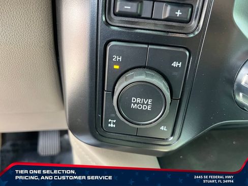 Used 2025 Ford F250 Platinum w/ Platinum Plus Package AWD/4WD image 22