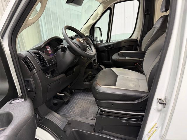 Used 2025 RAM ProMaster 2500 w/ Convenience Group FWD image 10