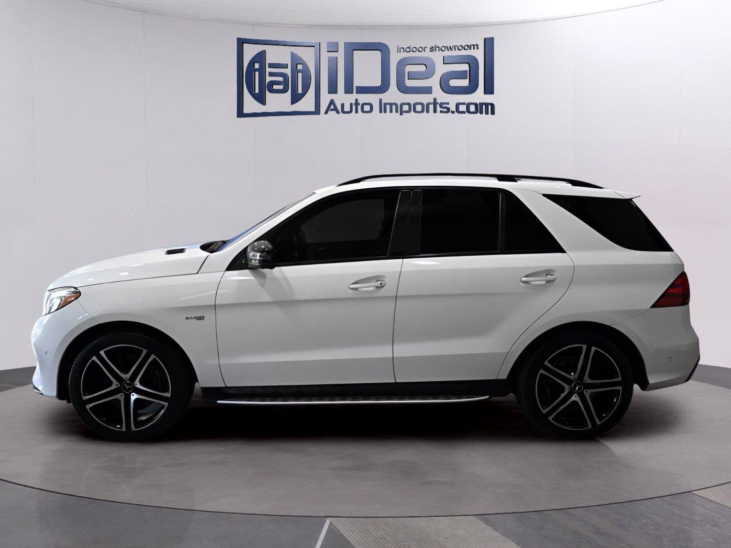 Used 2018 Mercedes-Benz GLE 43 AMG 4MATIC image 2
