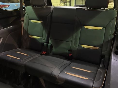 Used 2024 GMC Yukon AT4 w/ Technology Package image 22