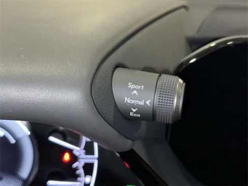 New 2025 Lexus ES 300h w/ Premium Package image 17