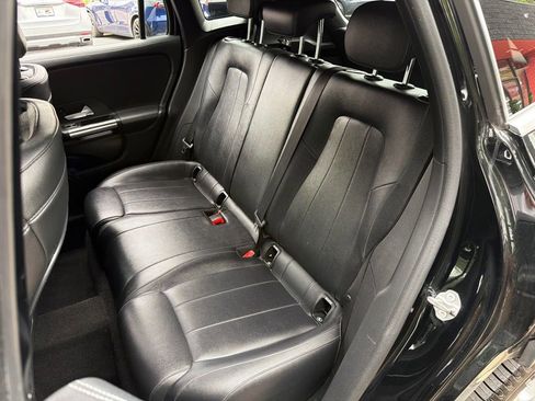 Used 2021 Mercedes-Benz GLA 250 w/ Premium Package image 31